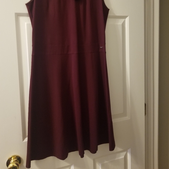 Dress - Picture 4 of 4